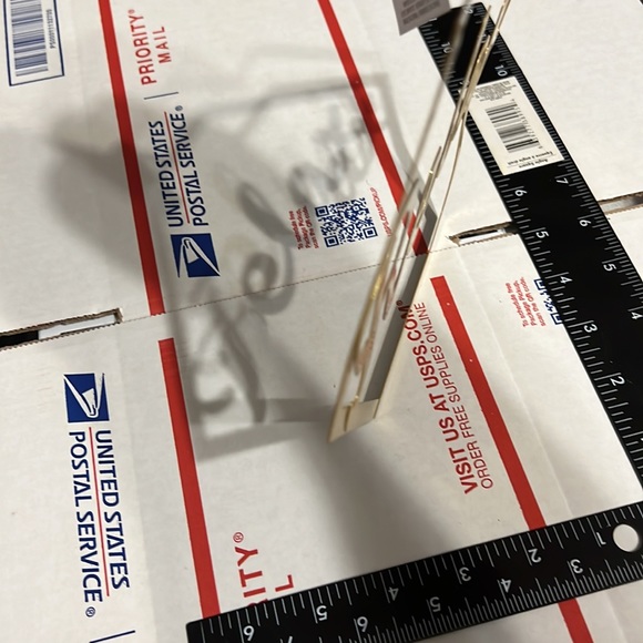 New Hexagon “Relax” Script Antiqued Golden Thin Metal Hanging Décor - Picture 5 of 6